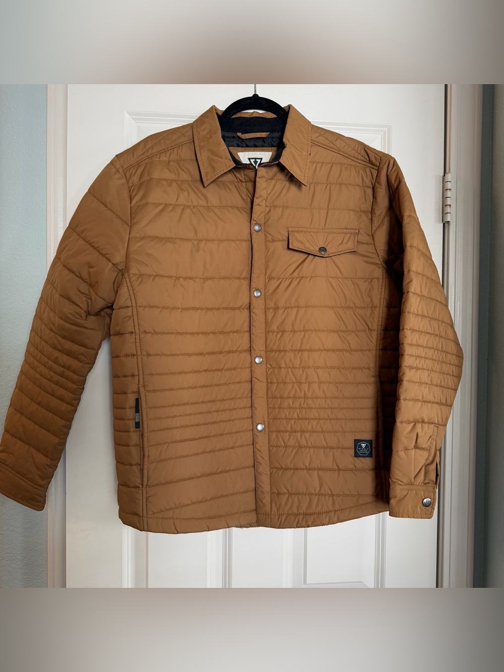 Mens Vissla Size Large Cronkite
I| Quilted Jacket in Caramel